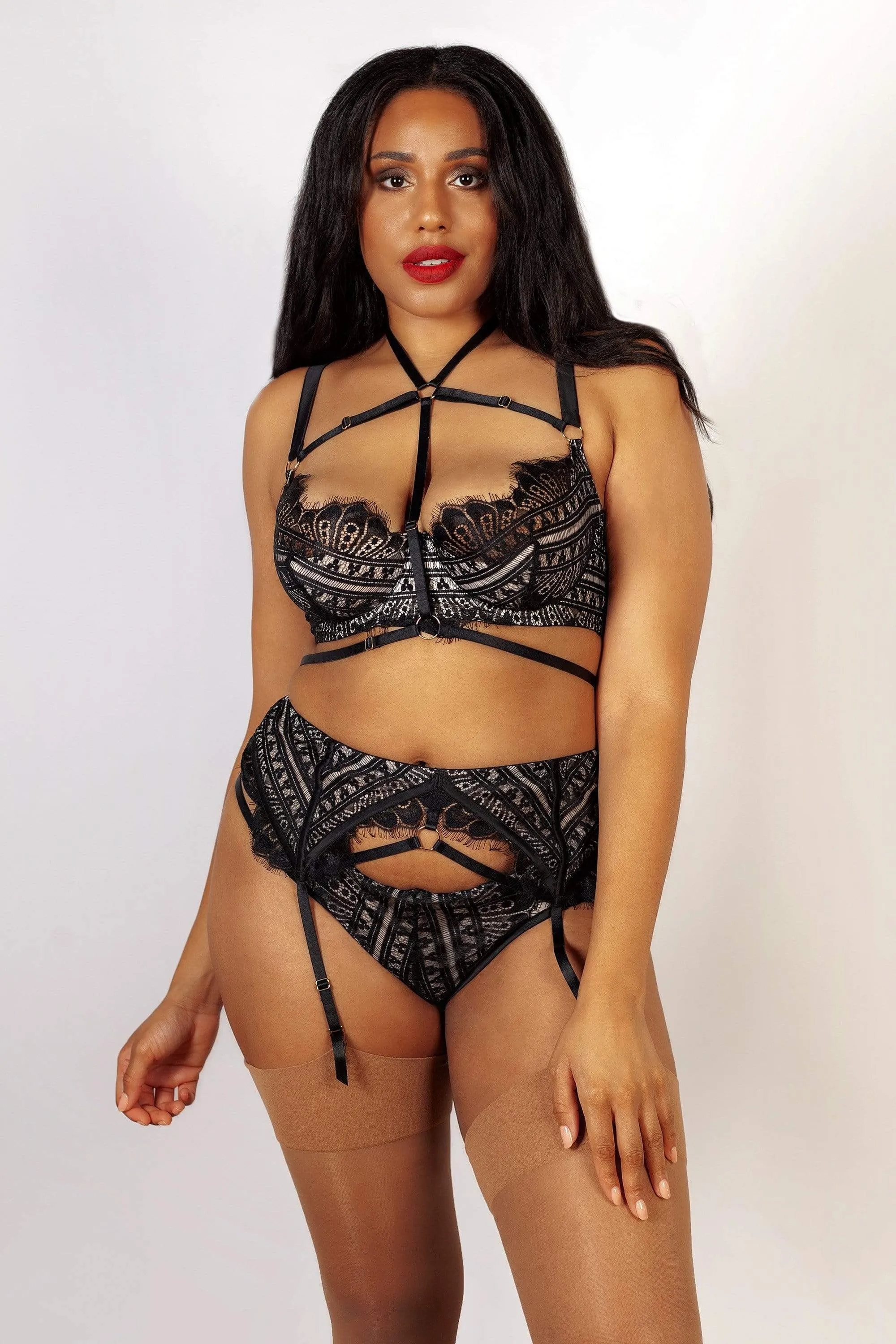 Sky Pearl Lace Harness Suspender Belt